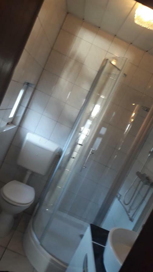 Ferienwohnung Villa Del Viola Leonardo Apartment Heinsberg  Εξωτερικό φωτογραφία